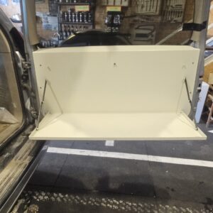 שולחן דלת טויוטה לנדקרוזר 120 צבע קרם