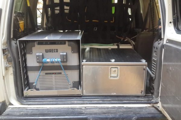 דיסקברי-זיווד-מגירה-מקרר-רשת-תא-מטען-ודלת-2