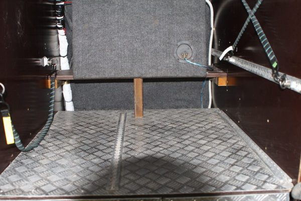 דיפנדר ארוך דלתות צדור וברז מתקפל  (6)