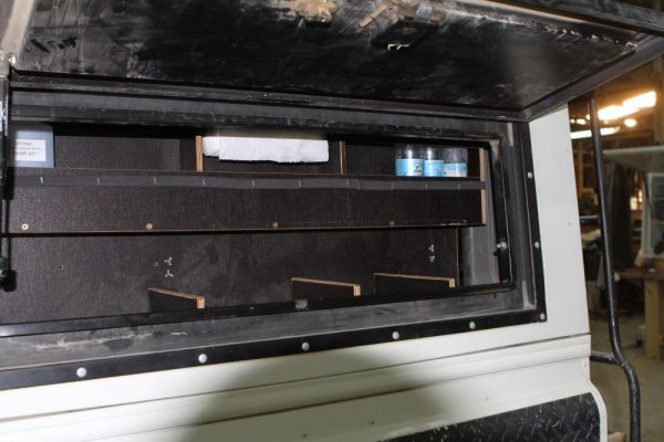 דיפנדר ארוך דלתות צדלתבלינים לנייר וכו - תאים ייעודיי לציוד  (1)