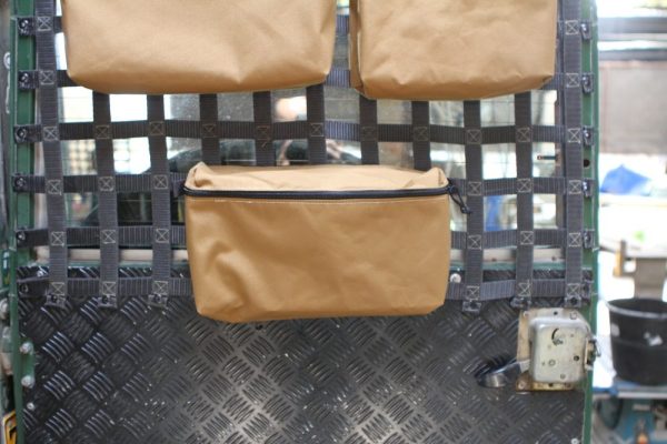 דיפנדר טיולים עם דלתות צדם מודולרים  (4)